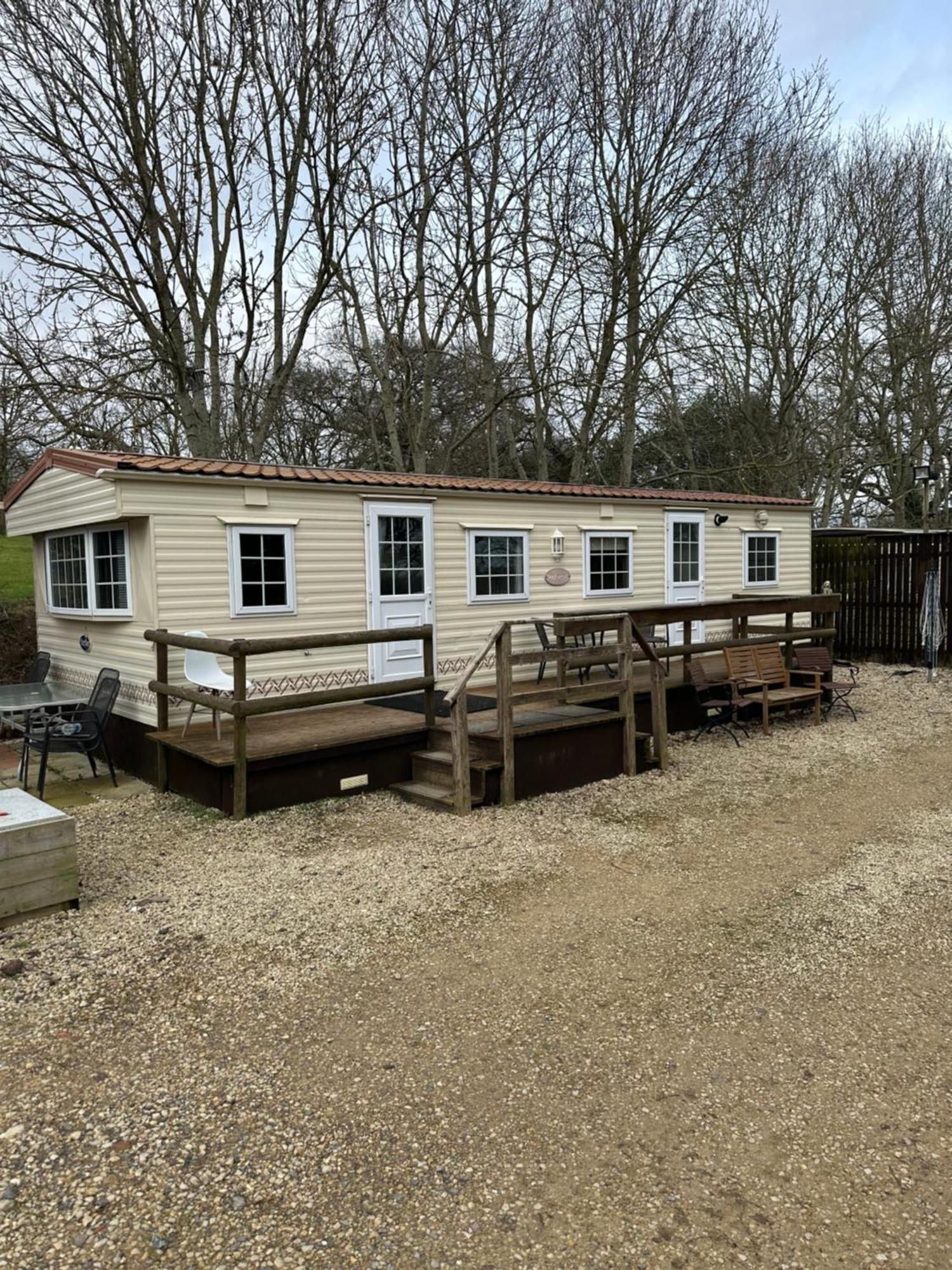 Static Mobile Home Set In Our 20 Acres Of Farmland Horspath Kültér fotó